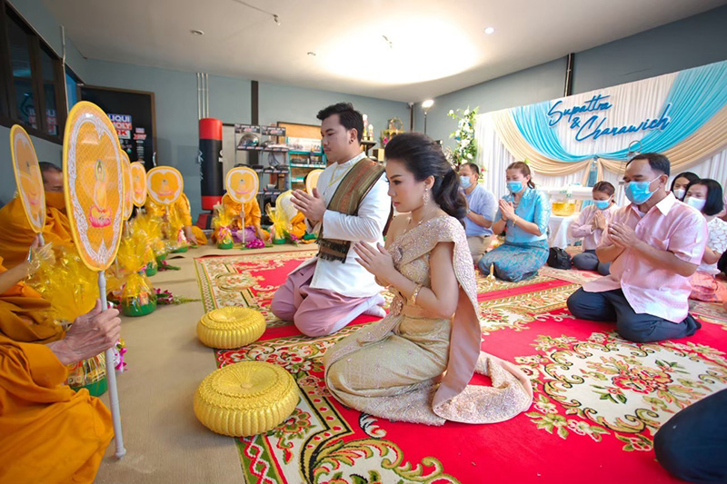 รับจัดงานแต่งพิธีเช้า รับจัดงานเลี้ยงบุฟเฟ่ต์ จัดเลี้ยงโต๊ะจีน 33 4