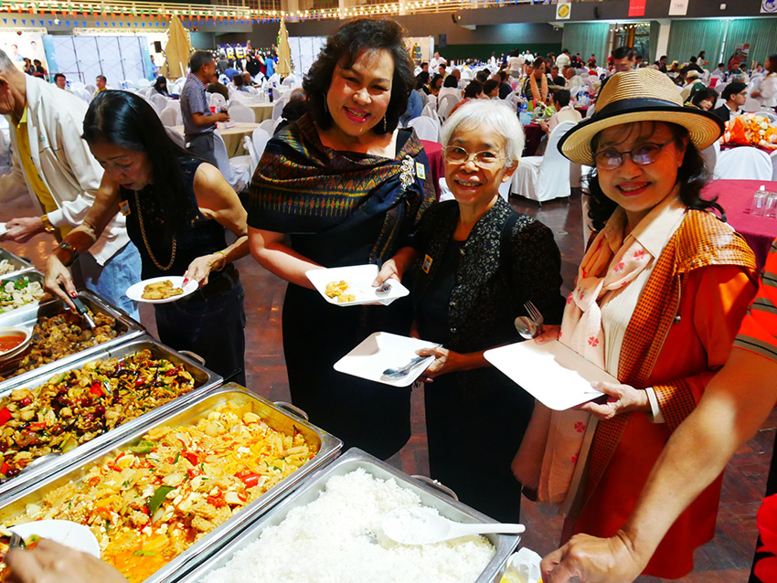 Catering รับจัดงานเลี้ยงบุฟเฟ่ต์ กรุงเทพและปริมณฑล 25 บรรยากาศ2