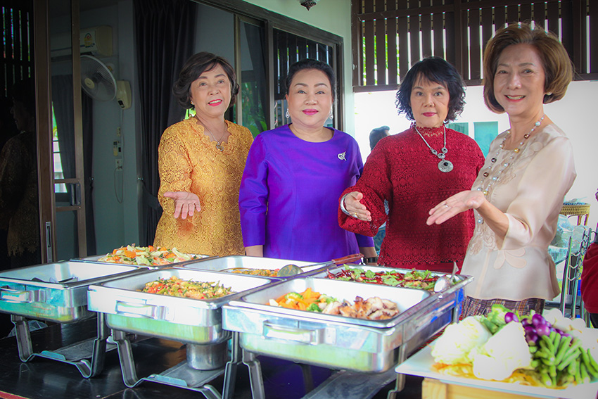 Catering รับจัดงานเลี้ยงบุฟเฟ่ต์ กรุงเทพและปริมณฑล 28 บรรยากาศ5